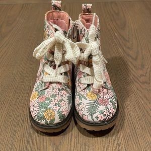 Cat and Jack toddler boots